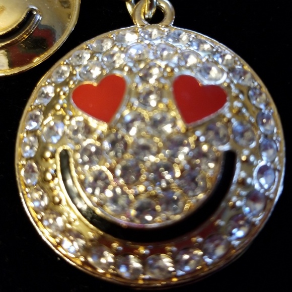 SET of 3 Keychains!! 😍😊 - Picture 3 of 9